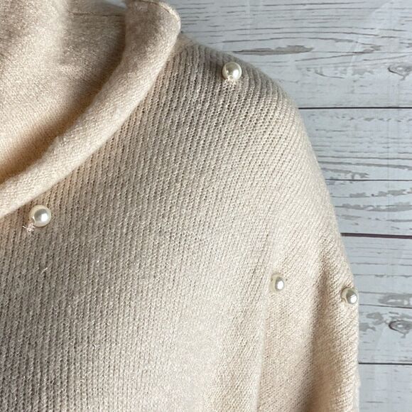 NWT Bongo Cropped Sweater Peachy Pink Faux Pearl Cowl Neck - Picture 4 of 12